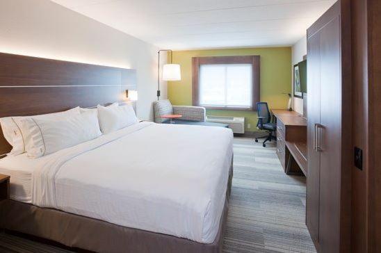 Holiday Inn Express Hotel & Suites Woodland Hills By Ihg Лос Анджелис Екстериор снимка