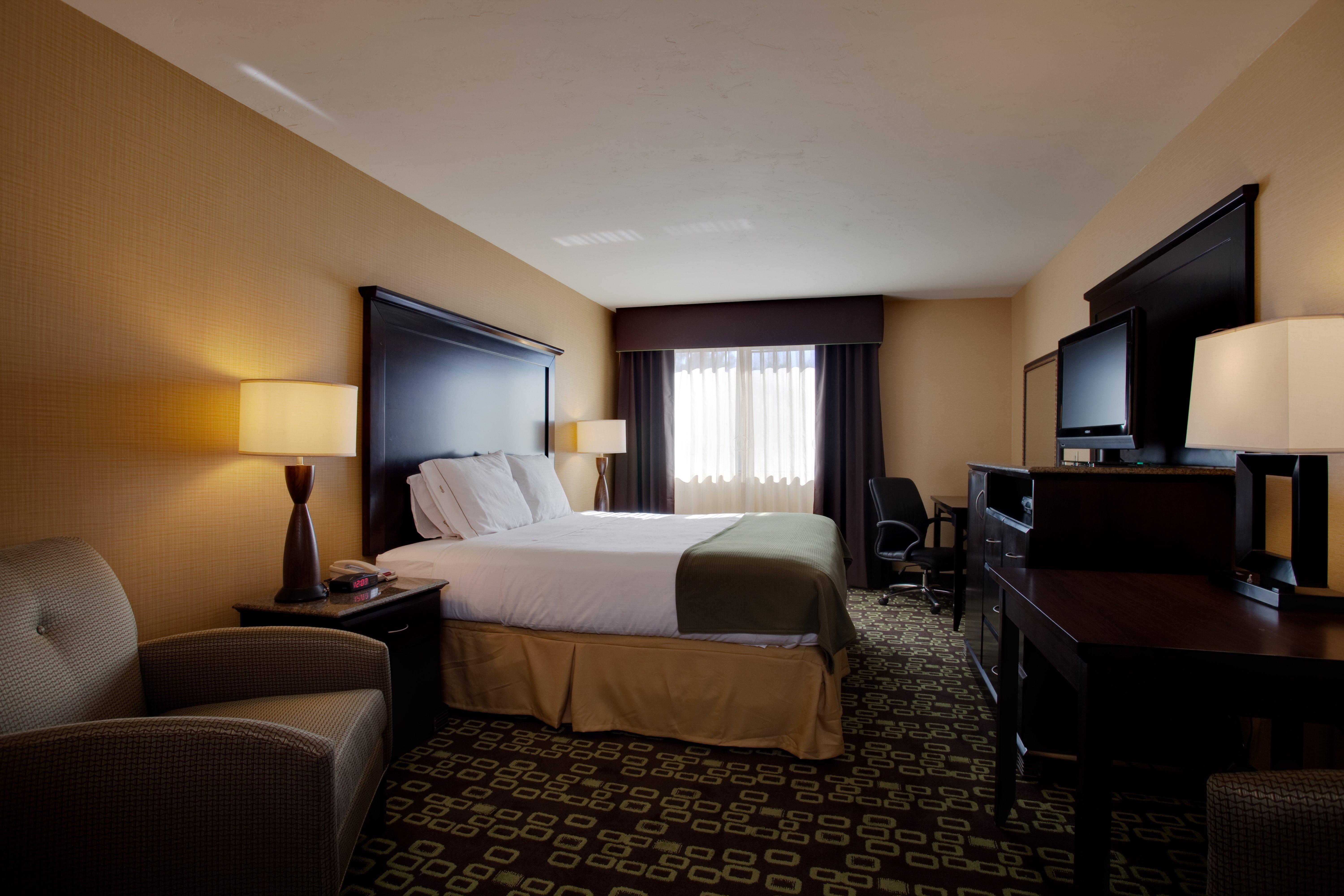 Holiday Inn Express Hotel & Suites Woodland Hills By Ihg Лос Анджелис Екстериор снимка