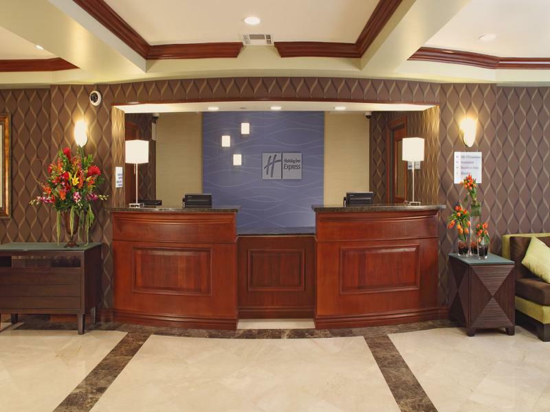 Holiday Inn Express Hotel & Suites Woodland Hills By Ihg Лос Анджелис Екстериор снимка